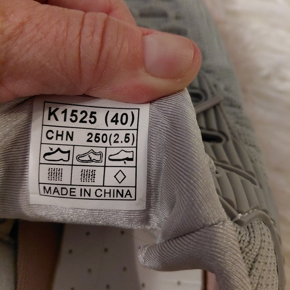 Womens Gray Bright Orange Running Shoes 8 - Picture 6 of 10